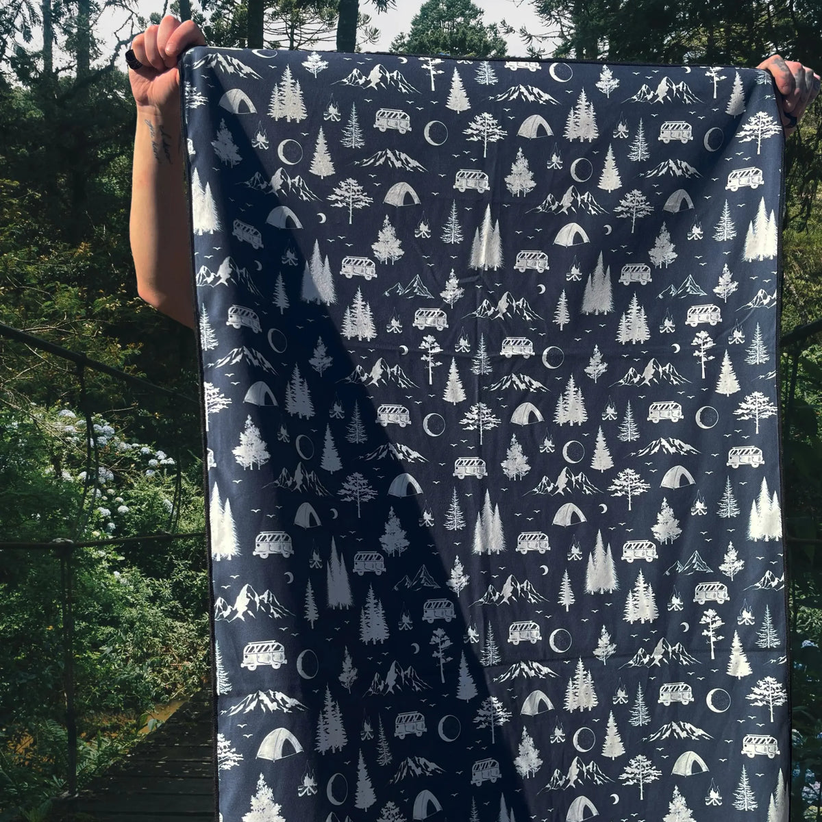 Adventure Towel Beach Size L with Pouch- Fire image 5