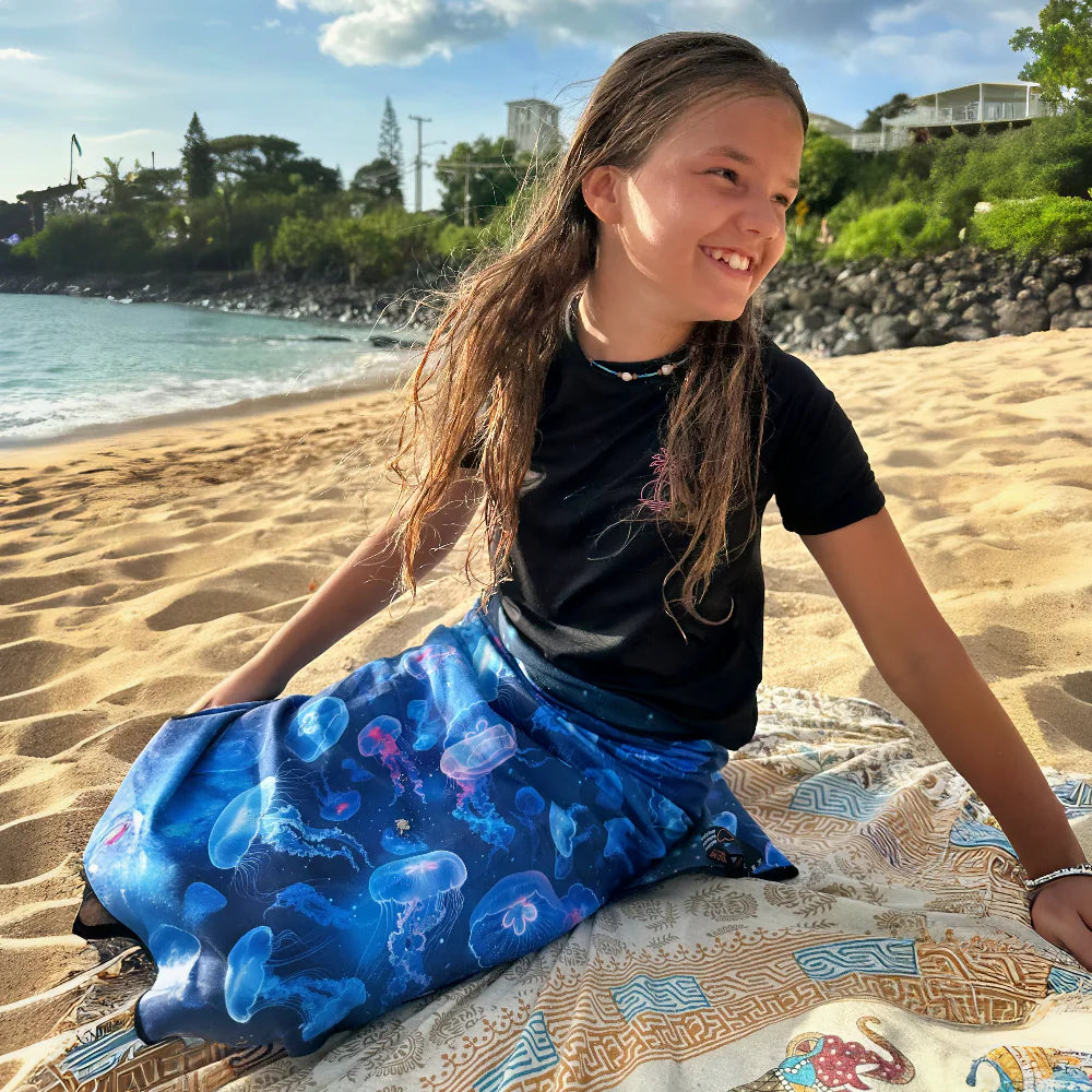 Adventure Towel Beach Size L with Pouch- Ocean image 4