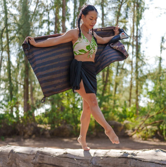 Adventure Towel Beach Size L with Pouch- Camo image 2