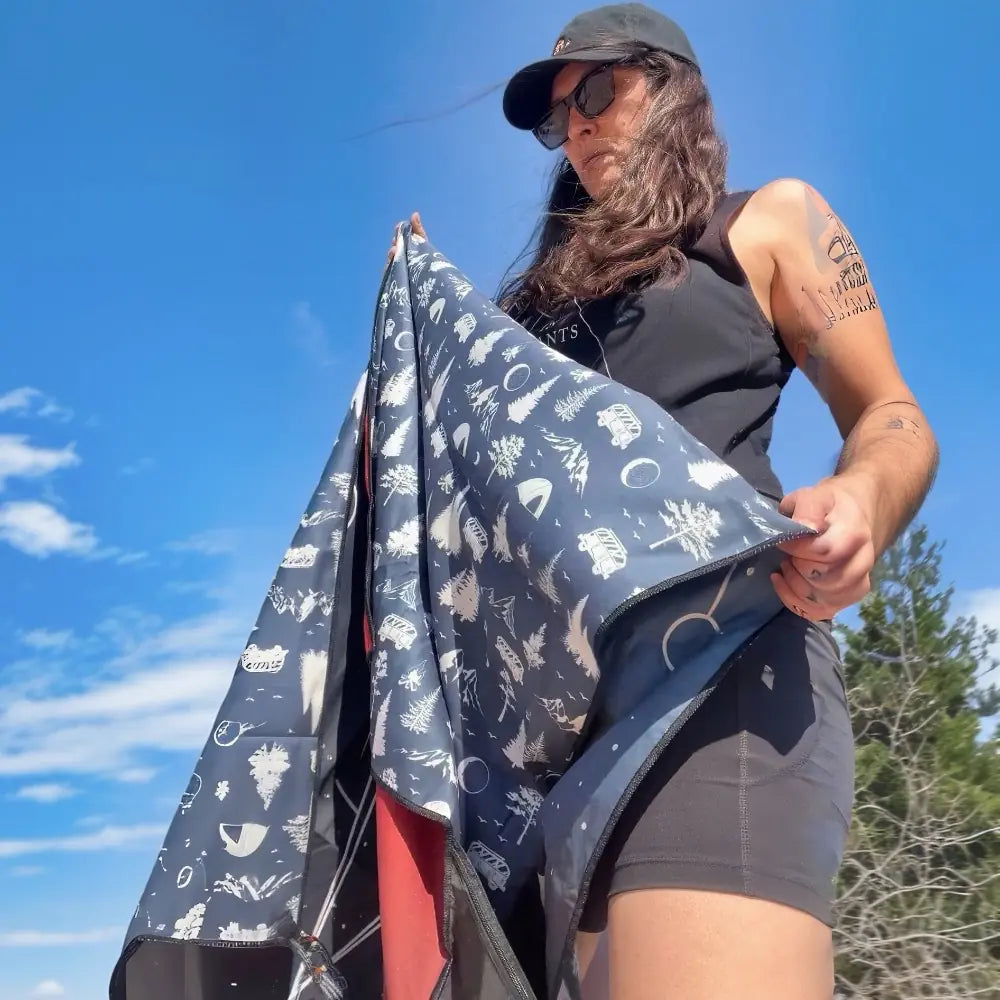 Adventure Towel Beach Size L with Pouch- Fire image 6
