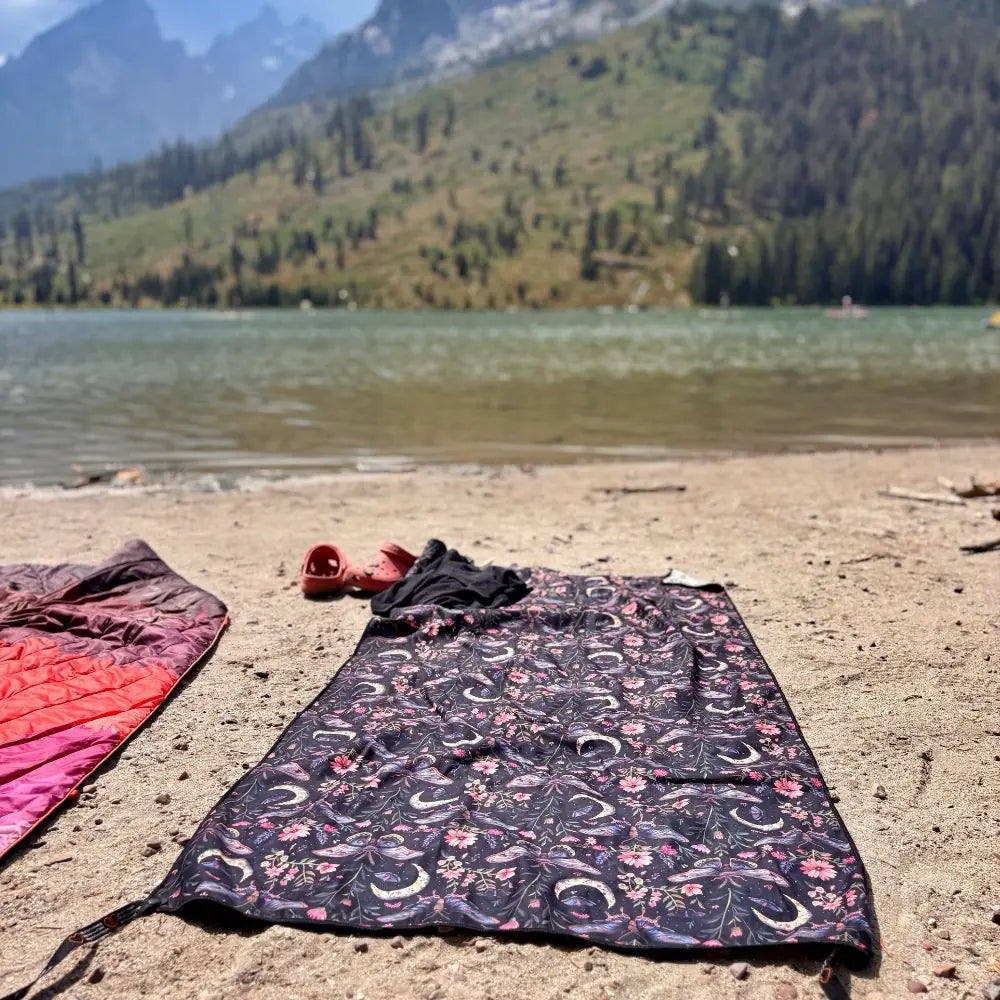 Adventure Towel Beach Size L with Pouch- Wild image 10