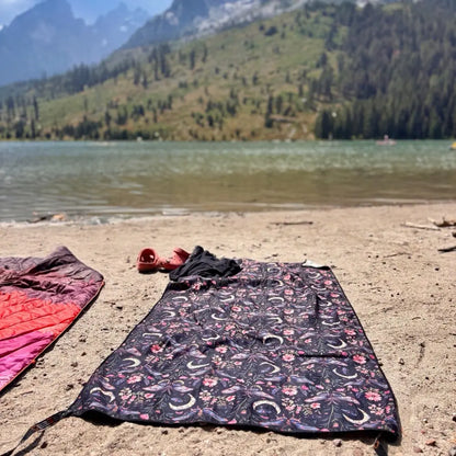 Adventure Towel Beach Size L with Pouch- Wild image 10