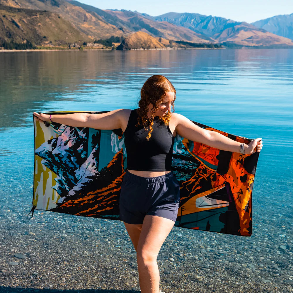 Adventure Towel Beach Size L with Pouch- Campout image 6